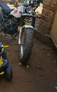 Yamaha TW200 Dual Sport Motorcycle - 1