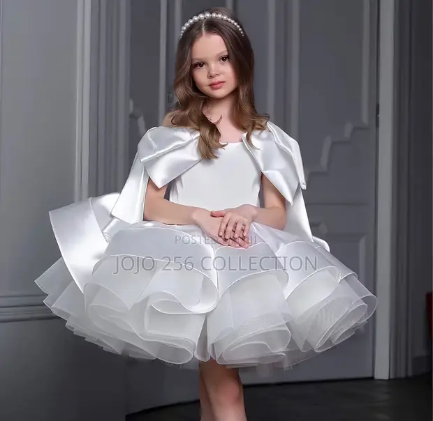 Beautiful White Dress - 7 For All Mankind - 1