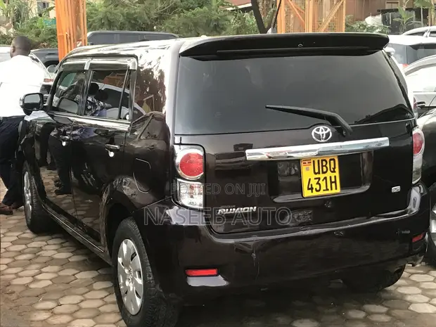 Toyota Rumion 1.5 FWD 2023 Maroon - 1
