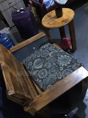 Palette Chair and Table Set