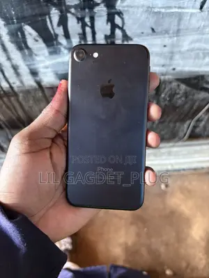 Apple iPhone 7 32GB Black