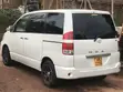 Toyota Noah 2006 White - 2