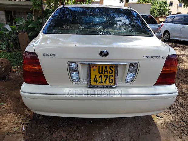 Toyota Progress 2002 - 1