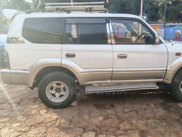 Toyota Land Cruiser Prado 2000 - 1
