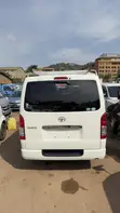 Toyota HiAce 2014 GL - 3