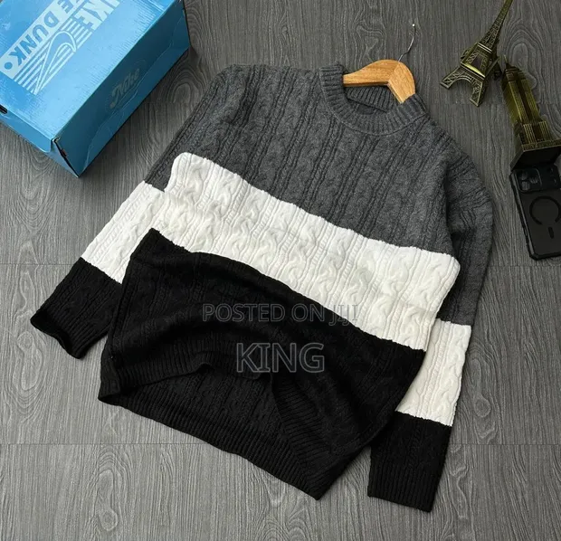 4F Charcoal Grey, White, and Black Horizontal Panels Sweater - 1