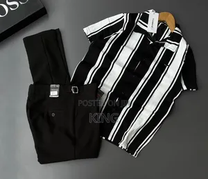 Smart-Casual Men's Two-Piece Outfit: Knit Shirt & Beltless Pants