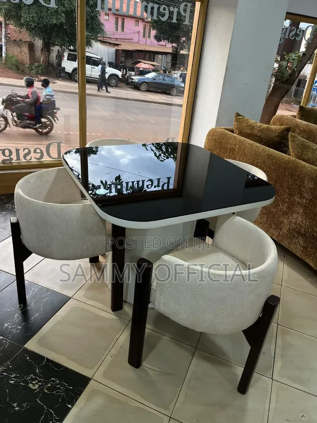 SofaSofa Square Dining Set - Gray - 1