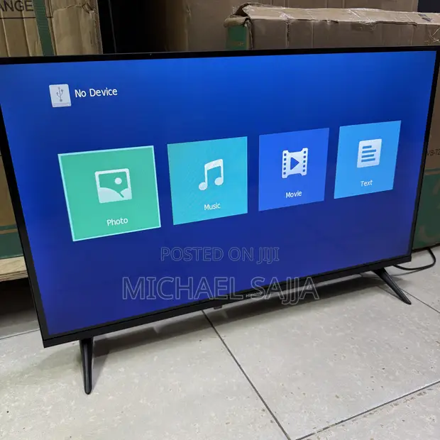 Hisense 32" Digital TV - 1