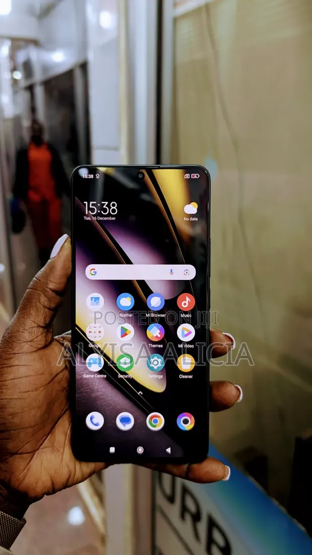 Xiaomi Poco F6 512GB Black - 1