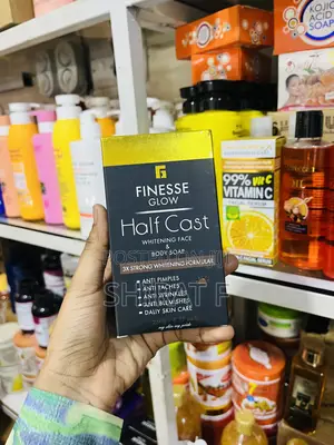 Finesse Glow Halfcast Whitening Soap