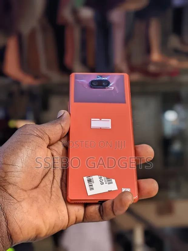Sony Xperia 8 SOV42 64GB Red - 1