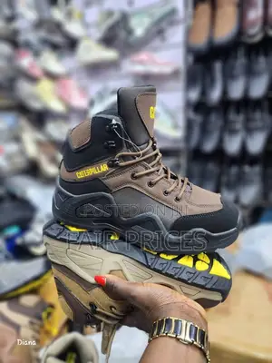 Caterpillar Classic Boots - Sizes 40-45