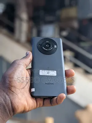 Sharp Aquos R8s Pro 256GB Black