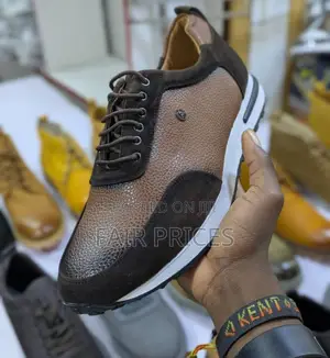 Genuine Leather Classic Unisex Sneakers