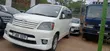 Toyota Noah 2005 White - 2