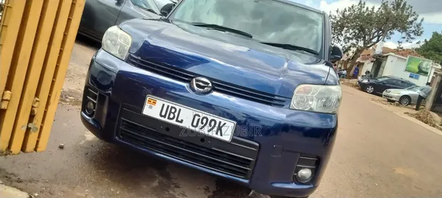 Toyota Corolla Rumion Hatchback 1.5 FWD 2009 Brown - 1
