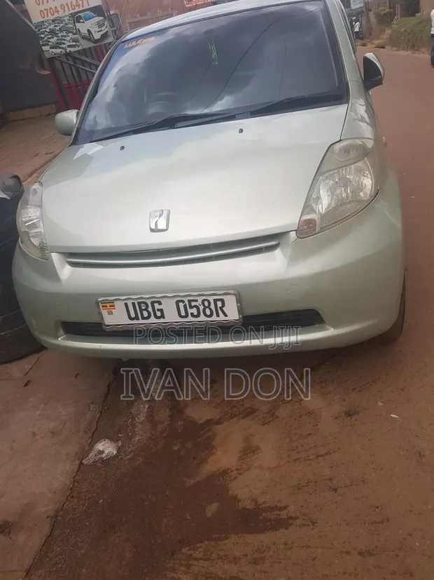 Toyota Passo 1.0 AWD 2008 Gold - 1