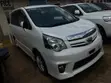 Toyota Noah 2013 White - 4
