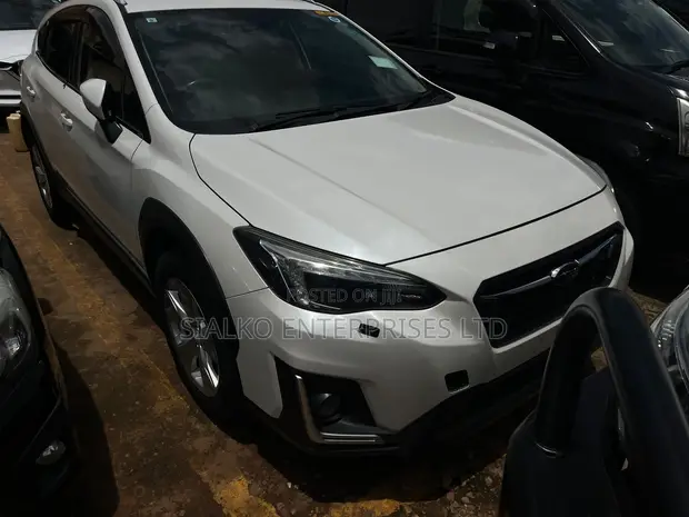 Subaru XV 2017 White - 1