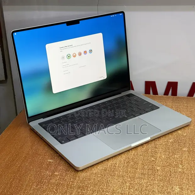 Apple MacBook Pro 2021 M1 14" 16GB RAM 512GB SSD - 1