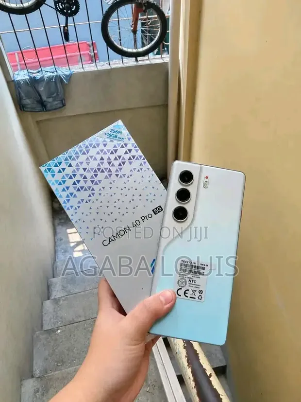 New Tecno Camon 40 Pro 5G 256GB Blue - 1