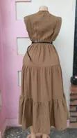 Elegant Brown Sleeveless Midi Dress with Lace Details - 2