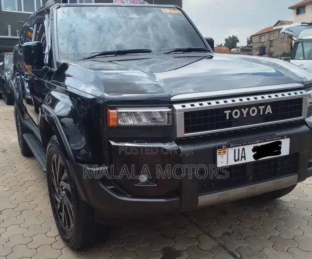 Toyota Land Cruiser 2025 Black - 1