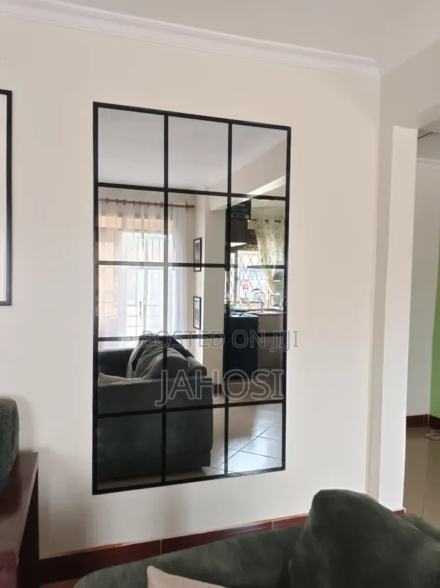 Elegant Arched Mirror - Home Interiors - 1