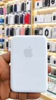 20000mAh MagSafe-Style Wireless Power Bank - 3