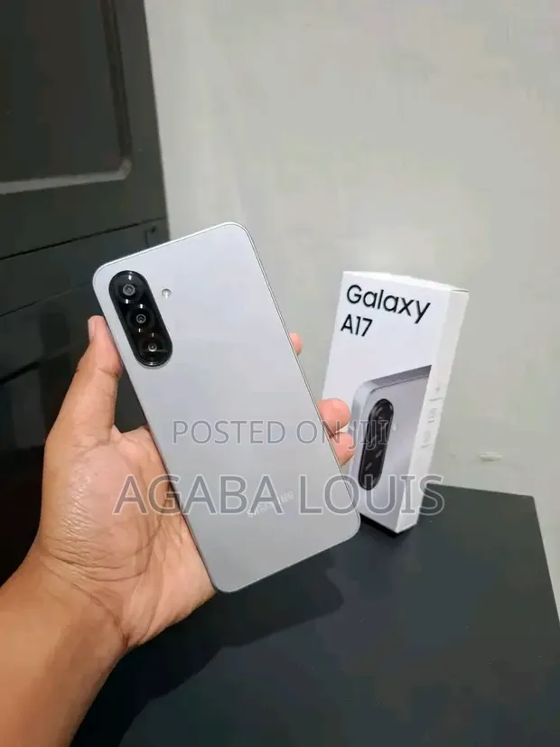 New Samsung Galaxy A17 5G 256GB Silver - 1