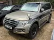 Mitsubishi Pajero 2010 Gold - 3