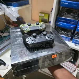 PS4 Standard Console