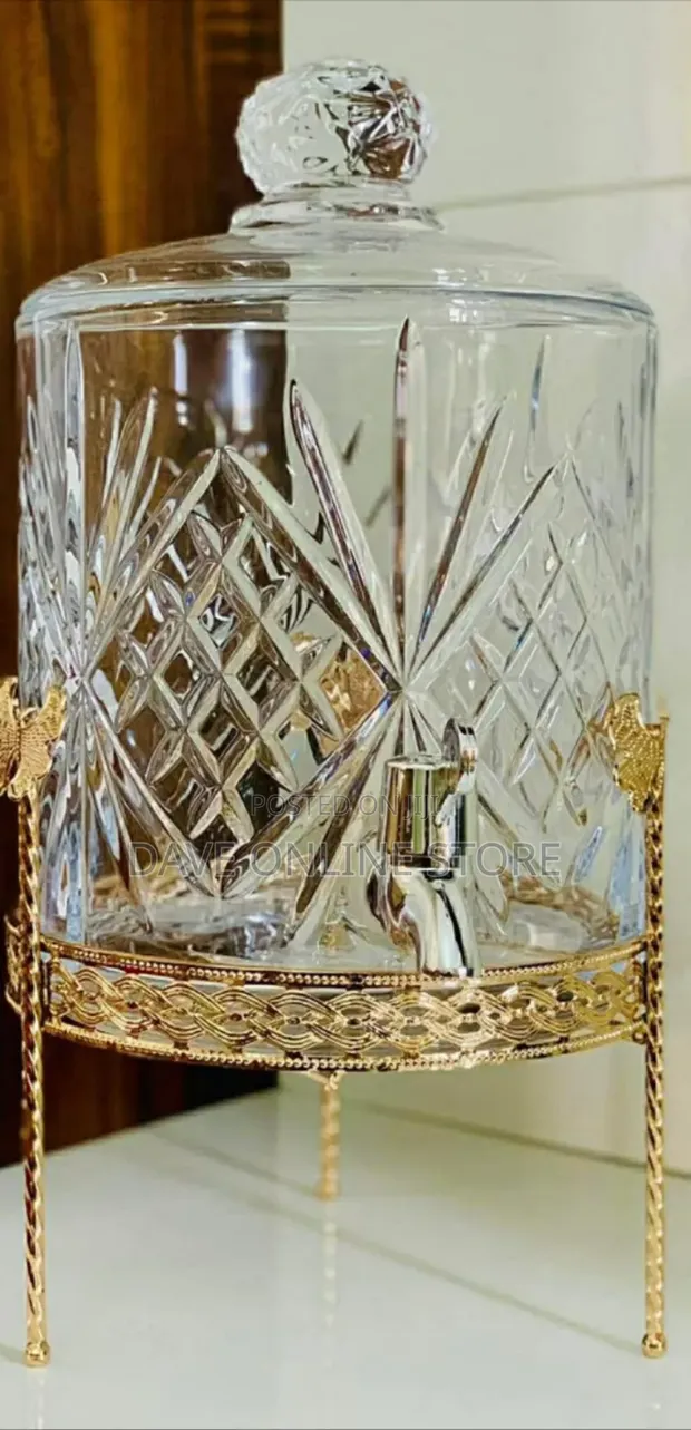 Elegant Crystal-Cut Glass Beverage Dispenser - 1