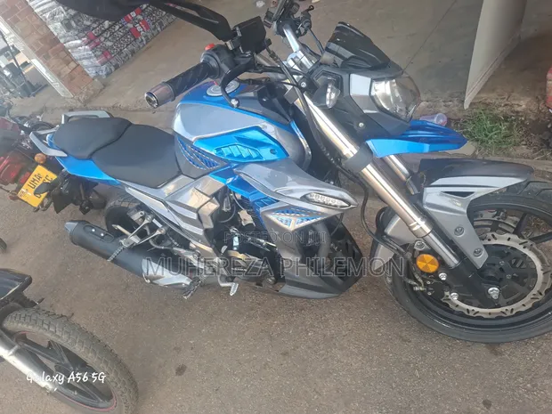 Senke SK200-3 Sport Bike - 1