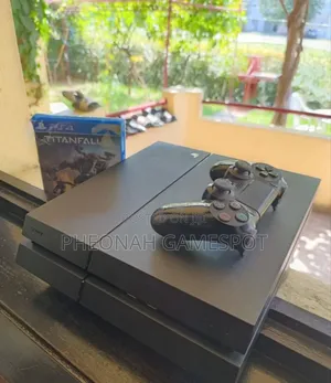PS4 Standard Console - 500GB