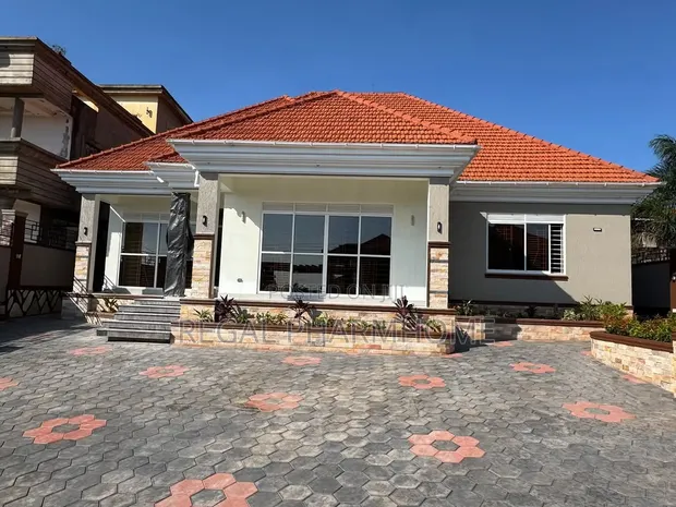 3-Bedroom Bungalow for Rent in Munyonyo Kigo - 1