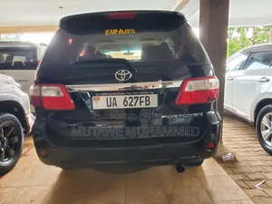 Toyota Fortuner 2013 Black