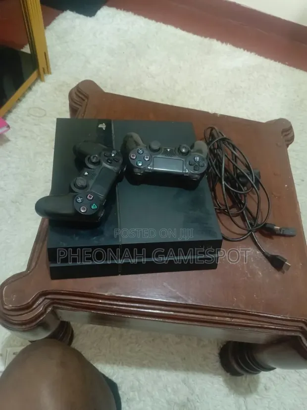 PS4 Standard Console - 1