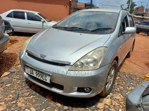 Toyota Wish 2006 Silver