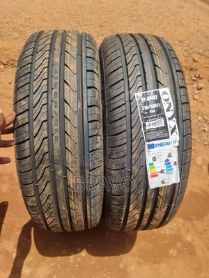 215/60R17 NY HP 187 Tires for Alphard