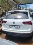 Volkswagen Tiguan 2017 White - 2
