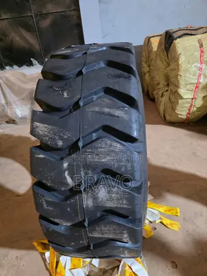 Brand New 23.5R25 Gold Road Runner Tyres for Wheel Loader
