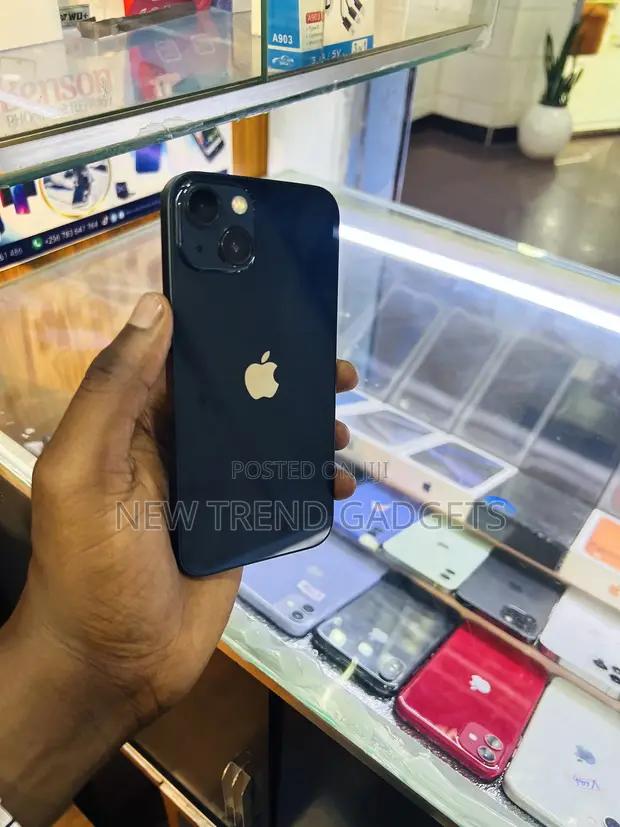 Apple iPhone 13 256GB Blue - 1