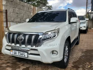 Toyota Land Cruiser Prado 2016 White