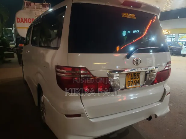 Toyota Alphard 2008 White - 1