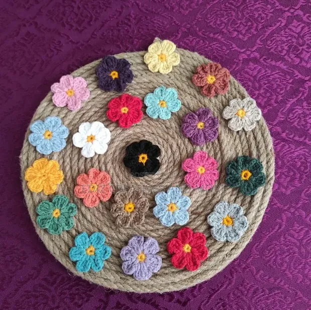 Wall Hanging Flowers - Home Interiors - 1
