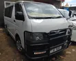 Toyota HiAce 2010 - 3
