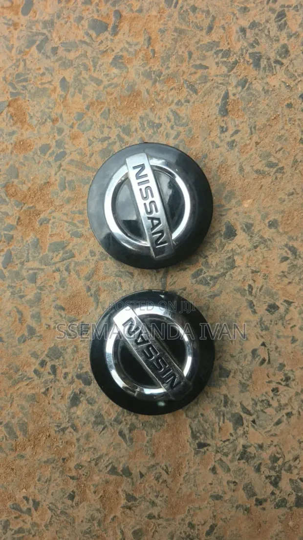 Nissan Rim Centre Caps - 1
