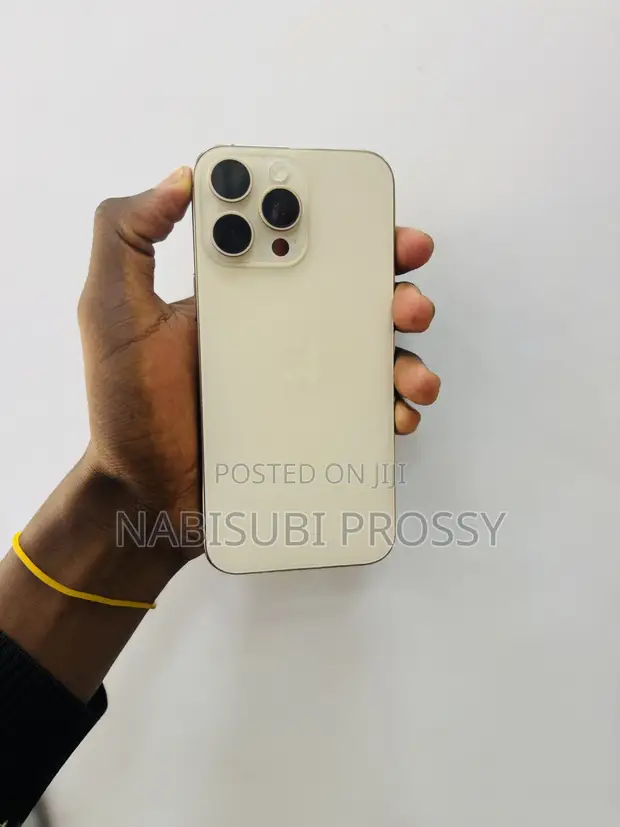 Apple iPhone 16 Pro Max 512GB Gold - 1